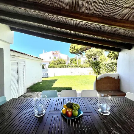 Villa Traditional With Pool By Homing