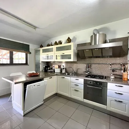 Traditional With Pool By Homing Villa Vilamoura