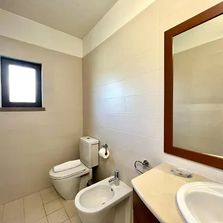 Traditional With Pool By Homing Vilamoura